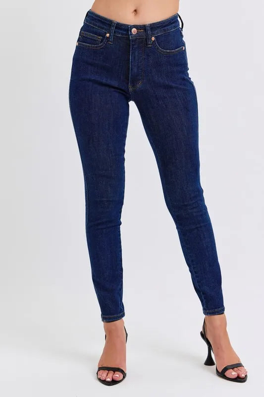 Judy Blue Mid Rise Tummy Control Classic Skinny Jeans