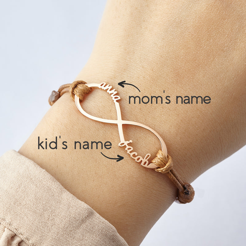 Personalized Mom Bracelet with Kids' Names – Infinity Bracelet with Custom Engraving